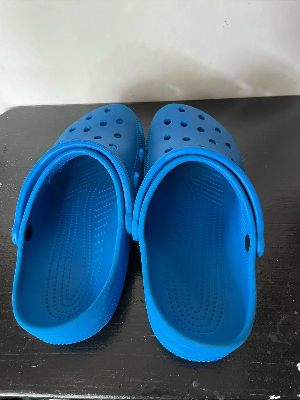 CROCS up sale